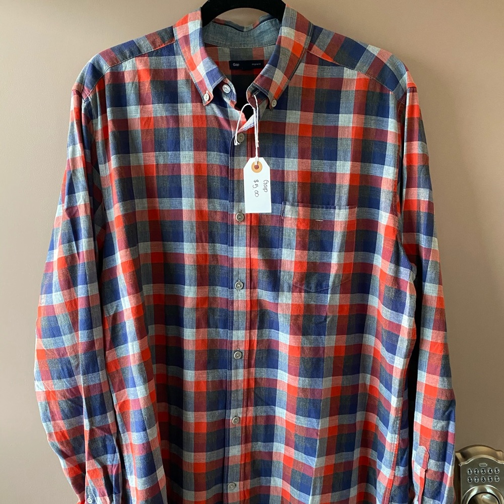 Gap Long Sleeve Plaid Button down Large